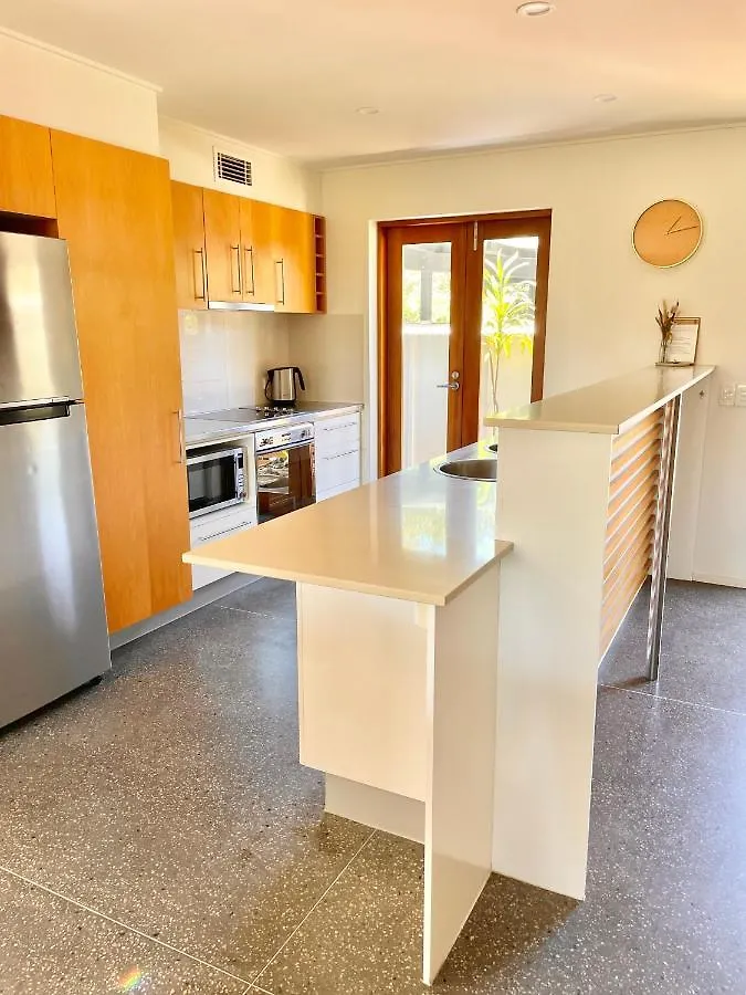 Cosy Apartment At Sebel Twin Waters Resort W Private Garden - 2 Mins Walk To Beach & River Mudjimba